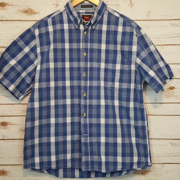 Wrangler Other - Wrangler hero button down short sleeve shirt